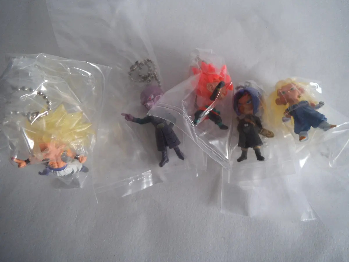 5 Llaveros Dragon Ball Bandai