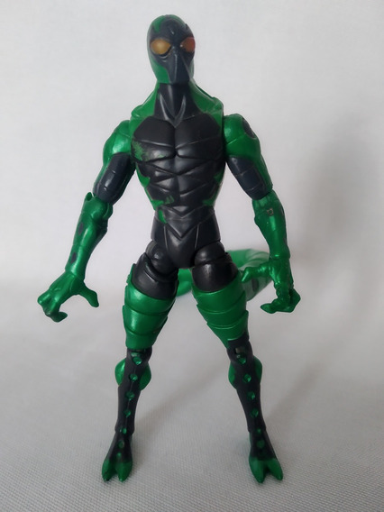 Stinger Strike Scorpion Spiderman Tipo Universe Hasbro